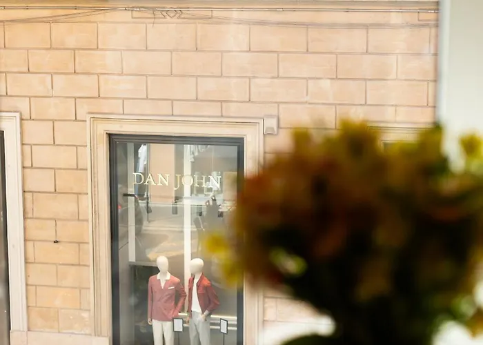 Sistina Boutique בית הארחה